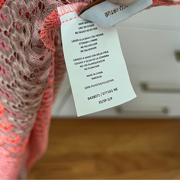 Becca Neon Coral Crochet Cover-Up sz XS-S - Picture 3 of 4
